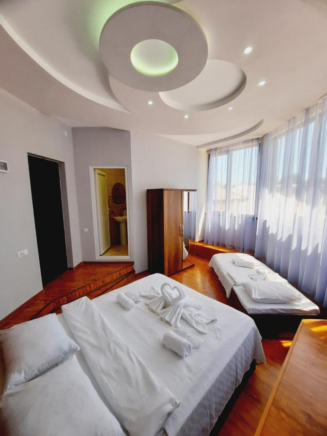 Inaisi Hotel Kutaisi Exteriér fotografie