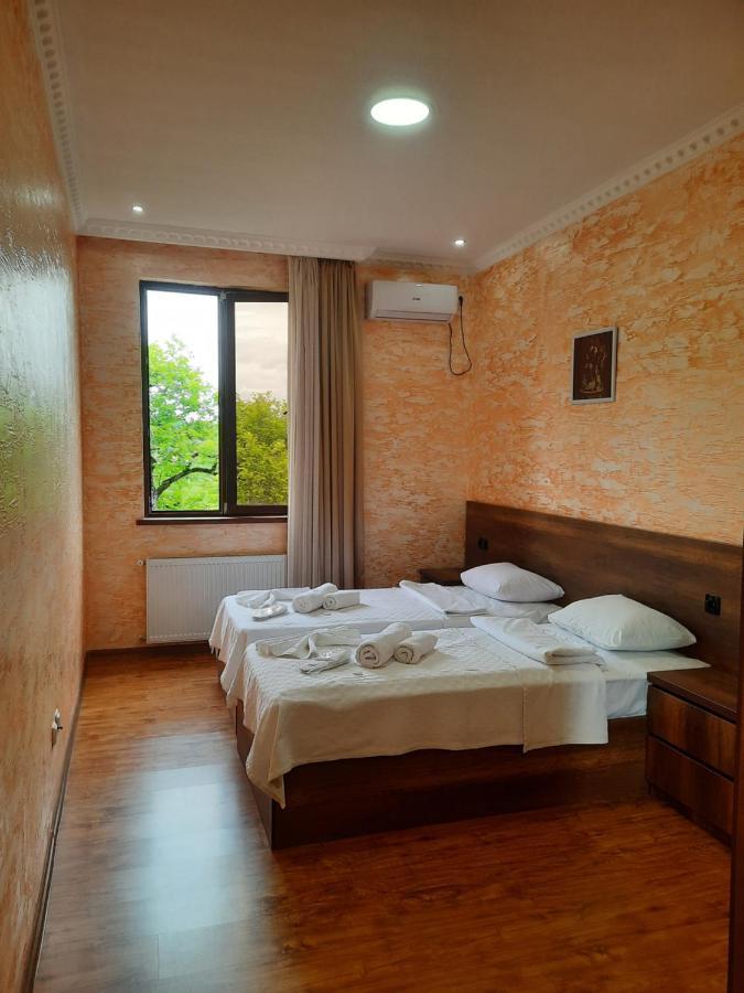 Inaisi Hotel Kutaisi Exteriér fotografie