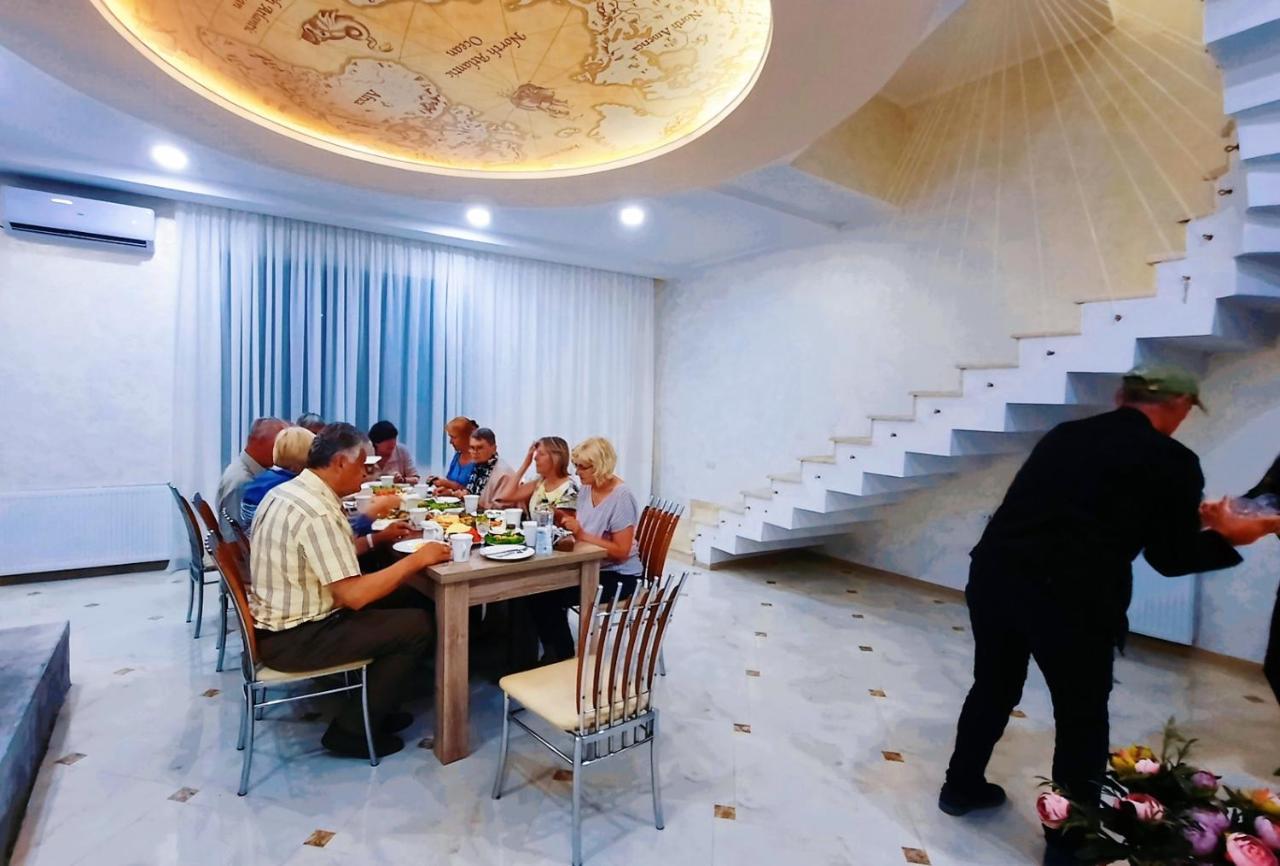 Inaisi Hotel Kutaisi Exteriér fotografie